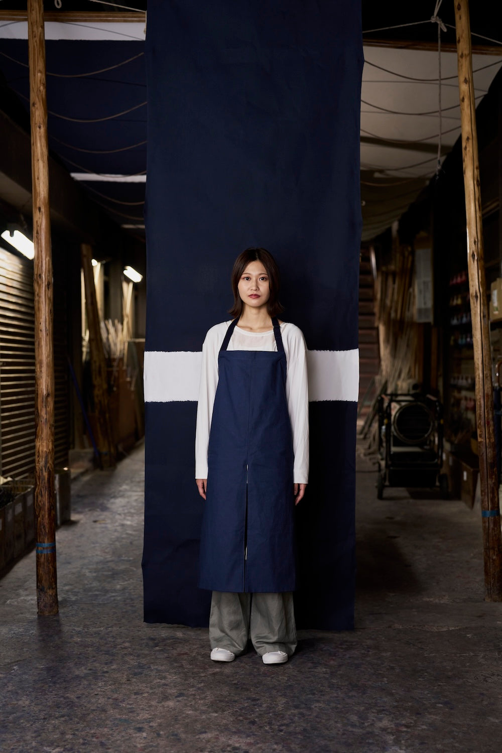 MAKU. Apron
