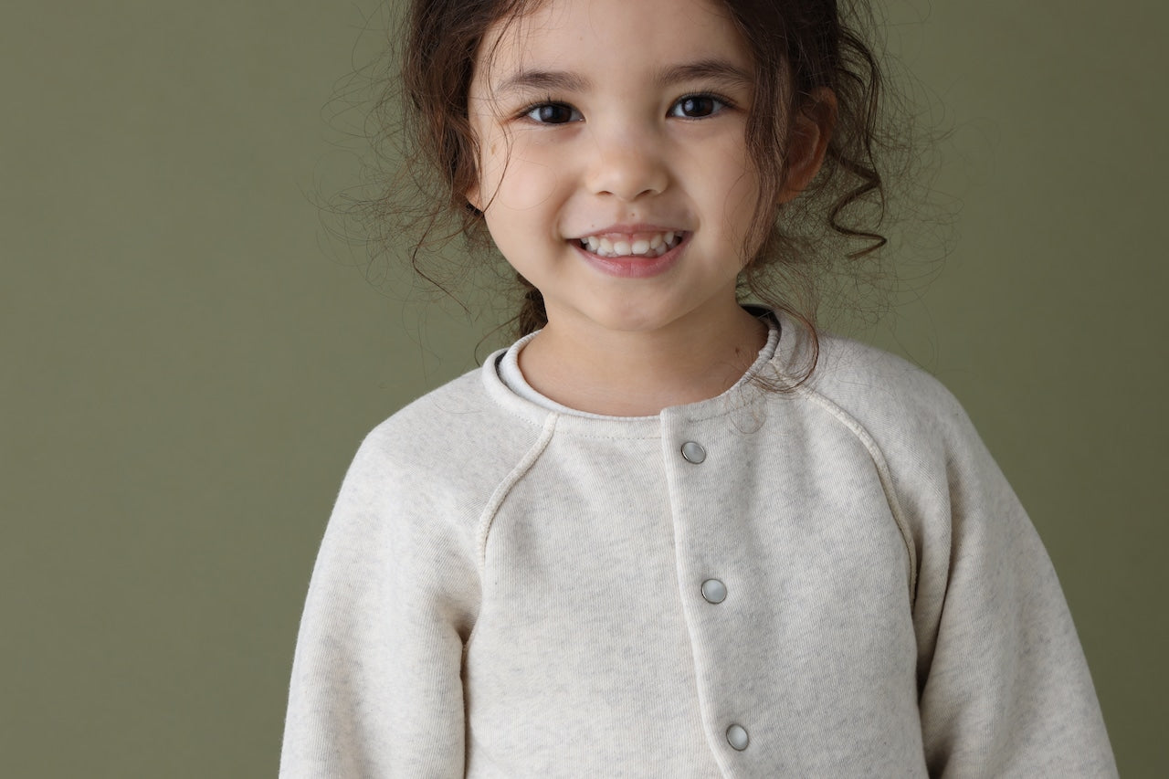 Japanese premium kids cardigan made in Japan - comfortable fit upper body close-up